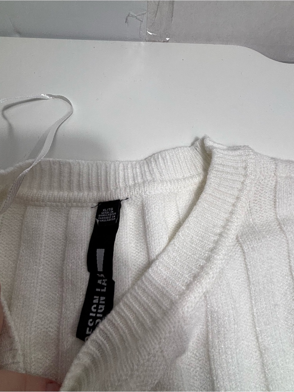 Design Label Chunky Ribbed Winter White Sweater - Picture 3 of 7